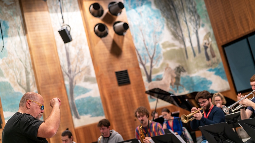 Christoph Cech probt mit dem Euroradio Jazz Orchestra 2019