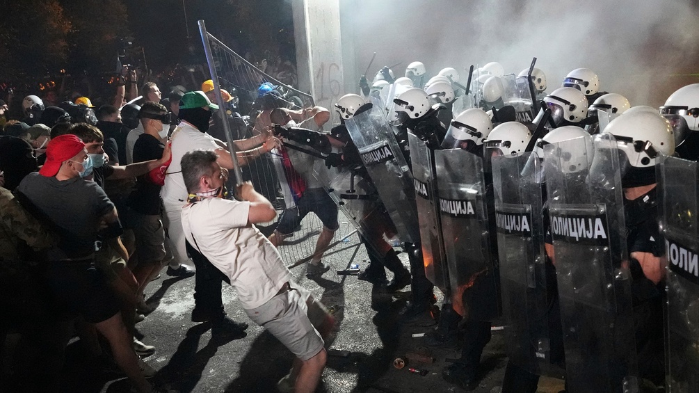 Polizeieinsatz in Serbien während einer Demonstration