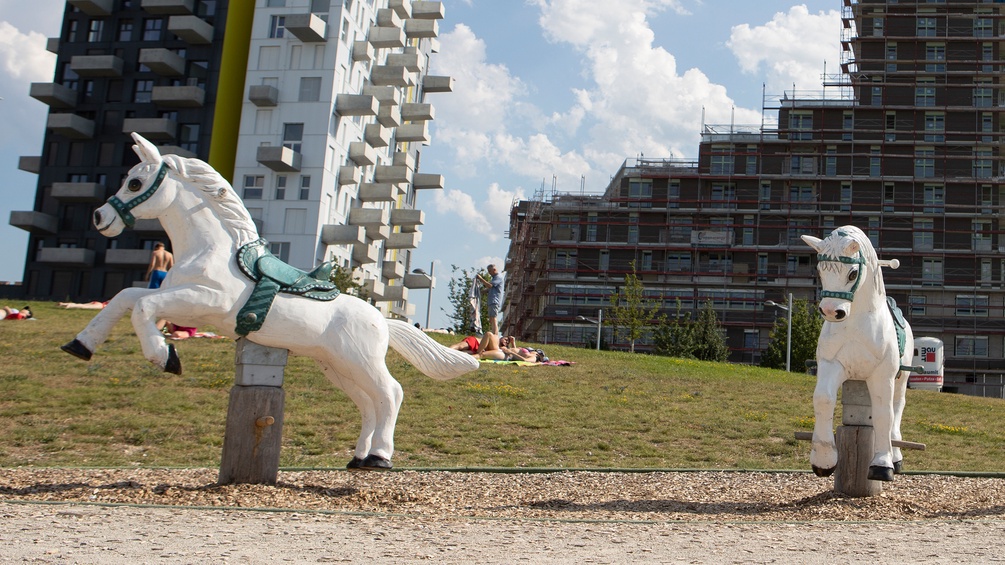 Spielplatzpferdchen in der Seestadt