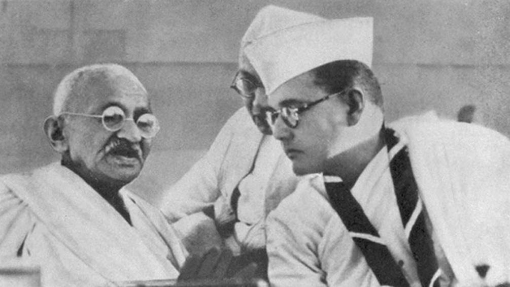 Gandhi links mit Bose im Jahr 1938