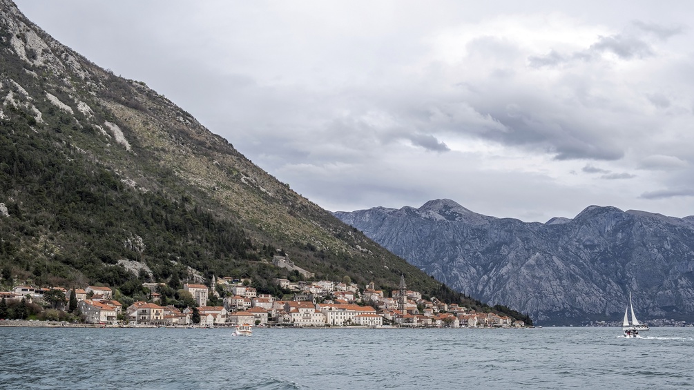 PICTUREDESK.COM/IMAGEBROKER/ANNA REINERT Perast, zu Kotor gehörende Kleinstadt in Montenegro