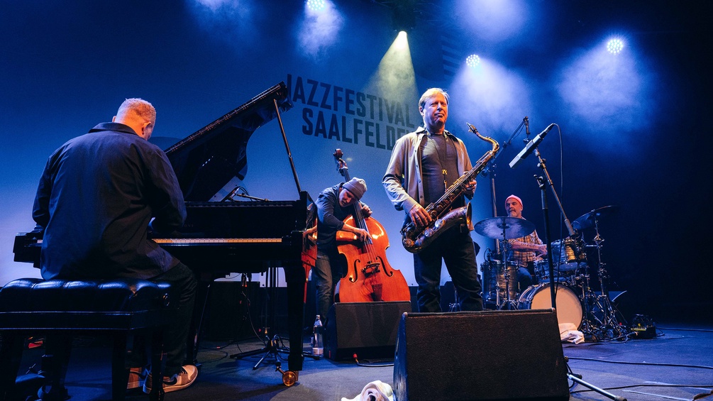 JULIAN GRUBER The Bad Plus beim Jazzfestival Saalfelden 2025