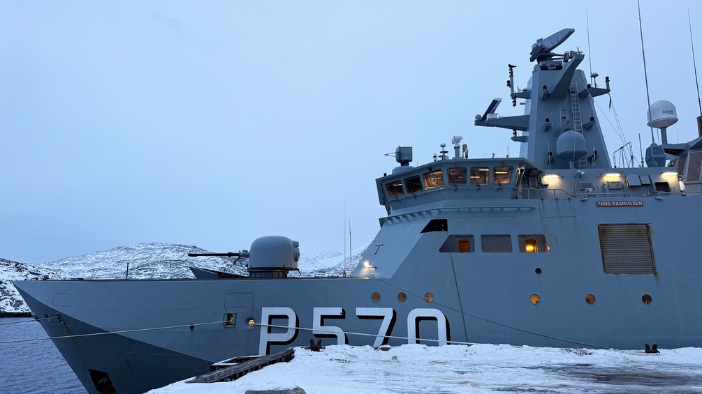 Dänisches Kriegsschiff vor Grönland