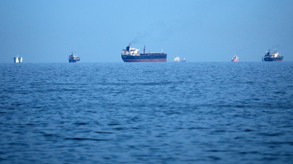 Schiffe vor der Straße von Hormus