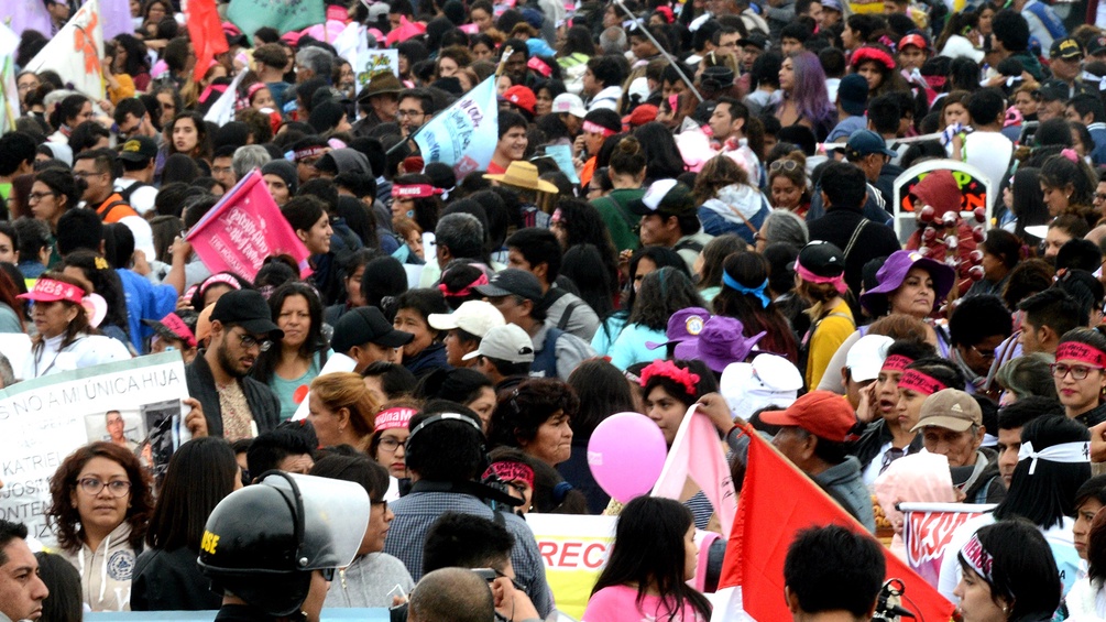Frauen in Peru setzen sich für ihre Rechte ein.