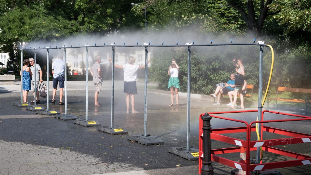 Sprüh-Nebelduschen im Schillerpark