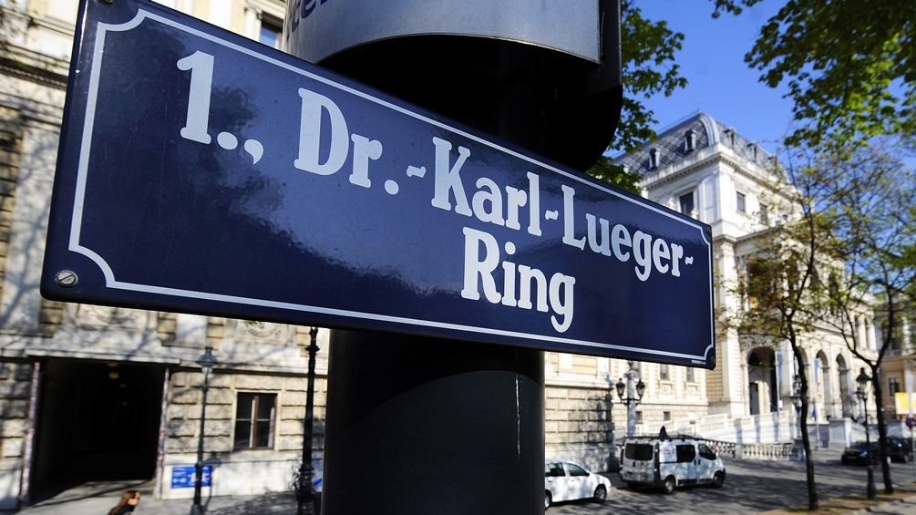 Strassenschild am Dr.-Karl-Lueger-Ring 