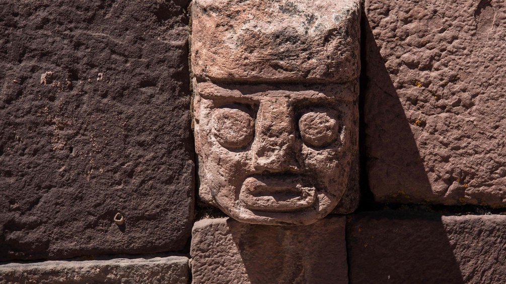 Gesicht einer Tempelwand der Tiahuanacos
