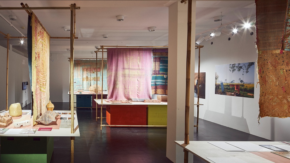 Ausstellung "Anna Heringer: Form Follows Love" im Vorarlberger Architekturinstitut in Dornbirn, Ausstellungsansicht