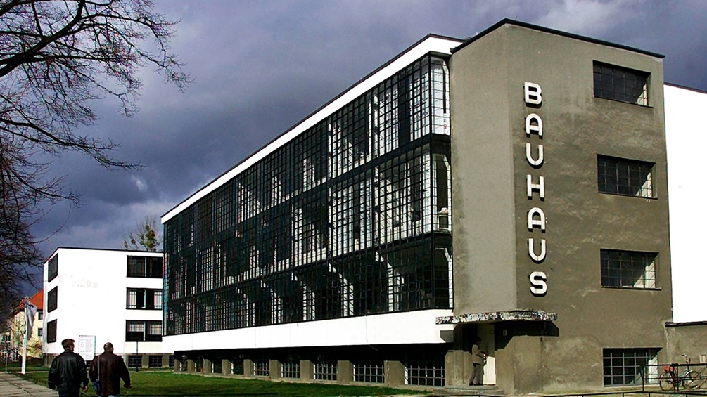 Hundert Jahre Bauhaus So 15 09 2019 10 05 Oe1 Orf At