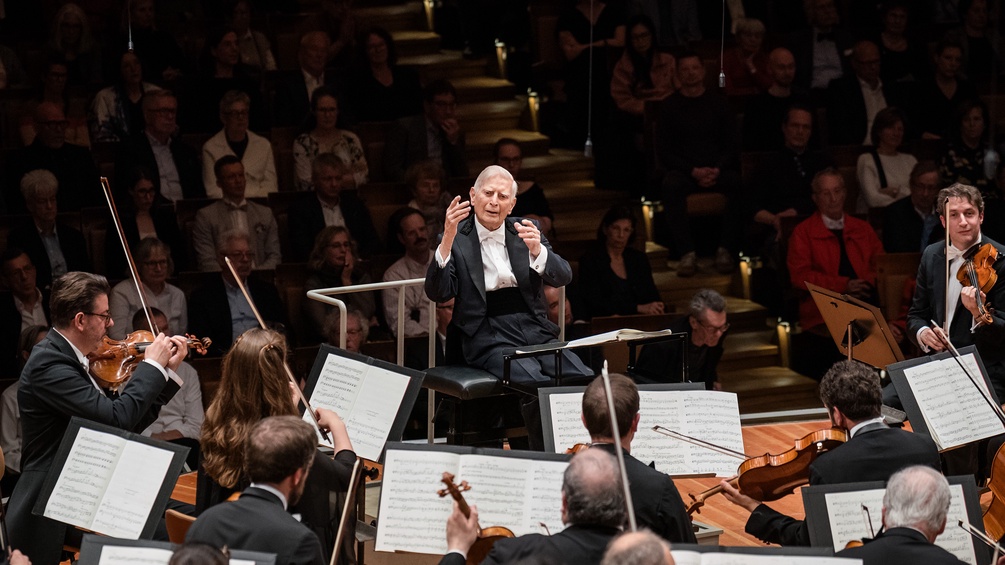 Herbert Blomstedt dirigiert Anton Bruckners Symphonie Nr. 7 E-Dur, Berliner Philharmoniker