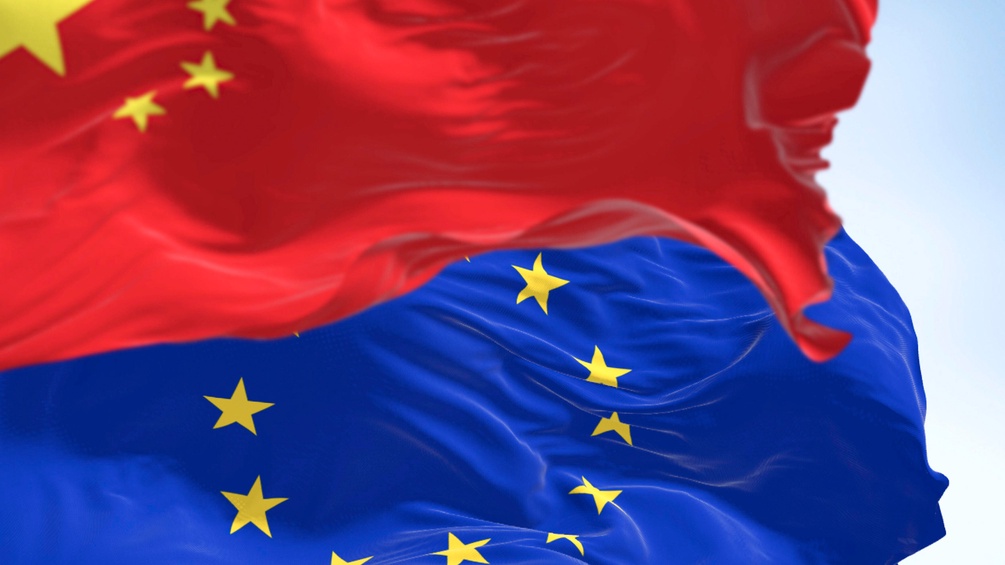 EU- und chinesische Fahne