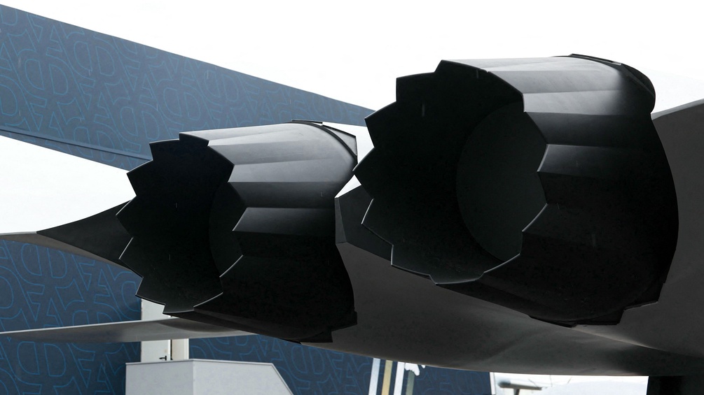 Nahaufnahme eines Mockups des deutsch-französischen Kampfjetzs, "Future Combat Air System"