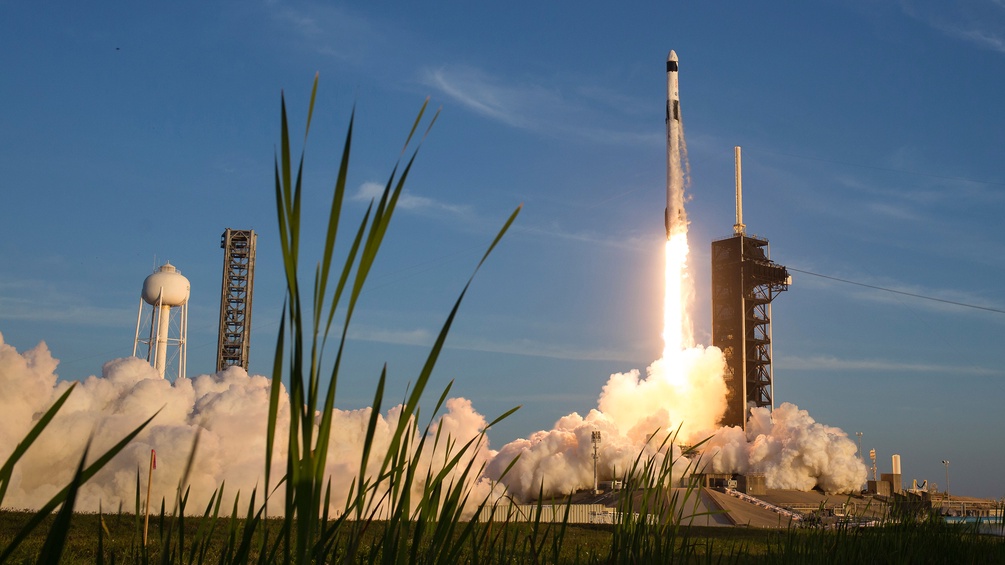PICTUREDESK.COM/SCIENCE PHOTO LIBRARY/NASA Space-X-Launch