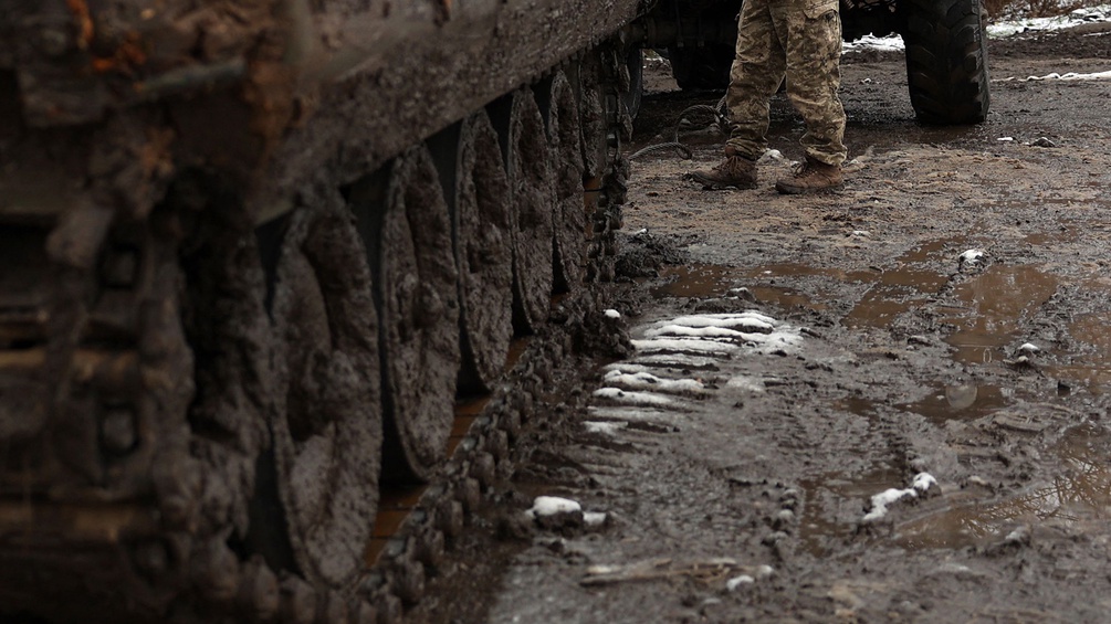Panzer und Matsch in der Ukraine