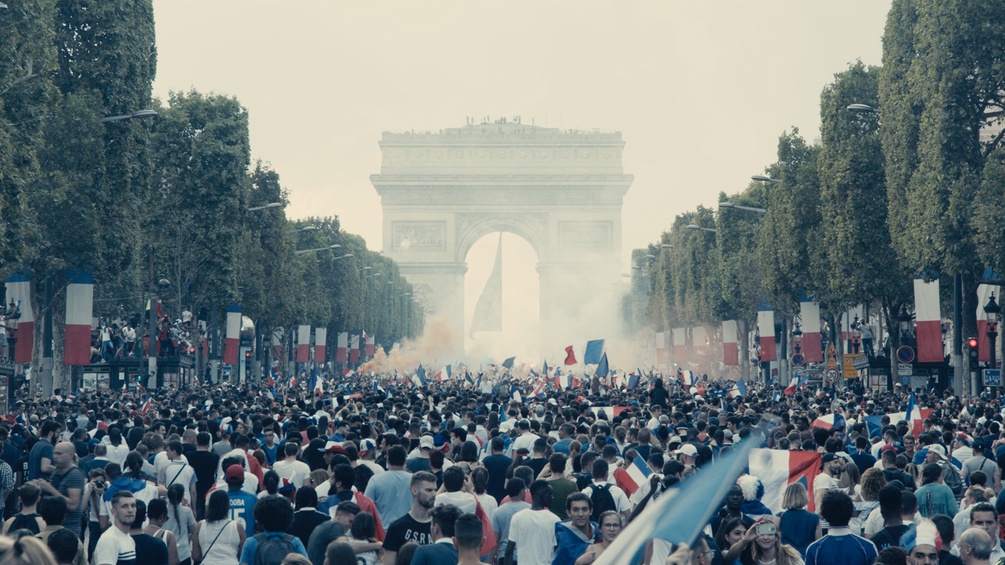 Demonstration beim Arc de Triomphe