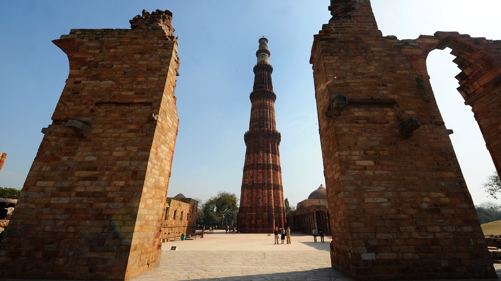 UNESCO Weltkulturerbe Qutub Minar in New Delhi 