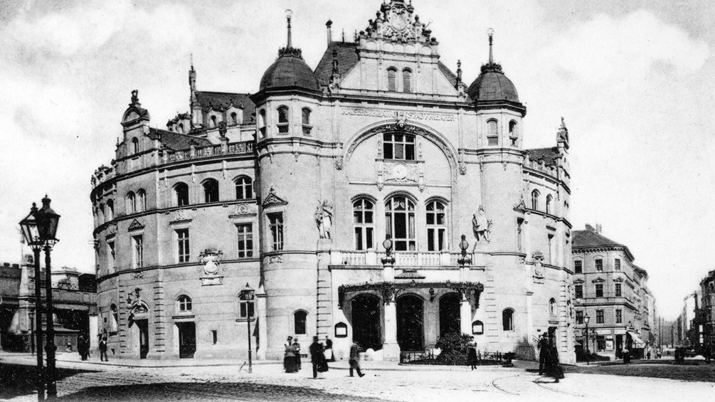 Volksoper, um 1900