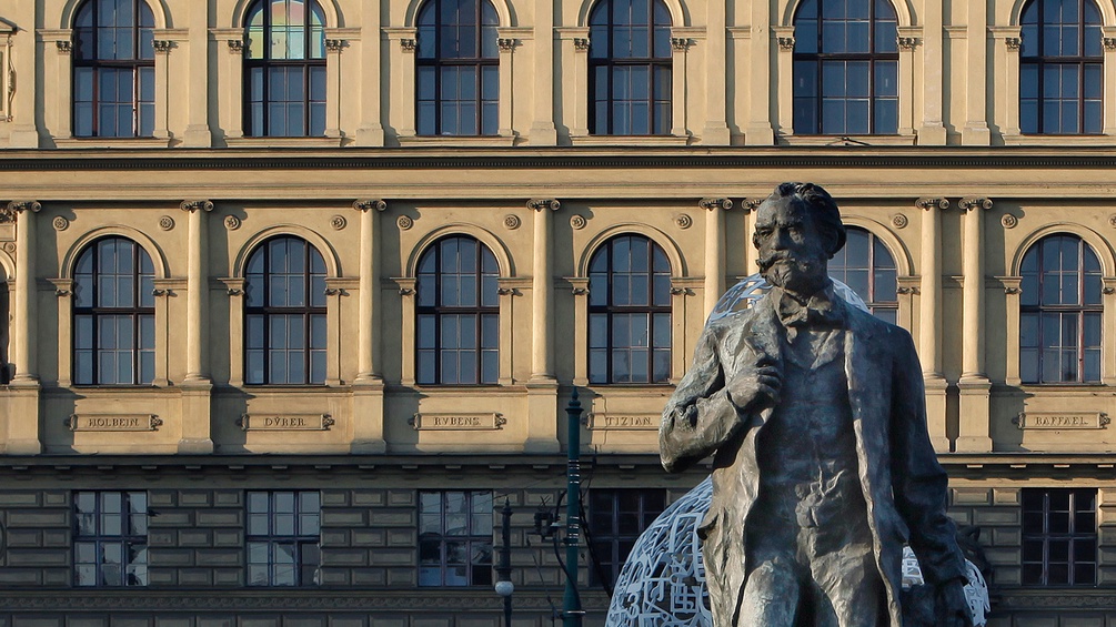 Statue von Antonín Dvořák