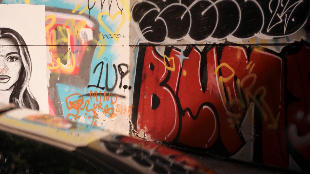 Foto: Graffiti auf einer einer Hauswand