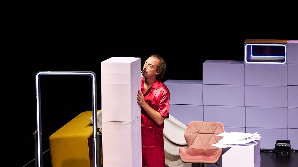 "Being Karl Dieter" von den Klangspuren Schwaz mit Studio Dan unter Xizi Wang