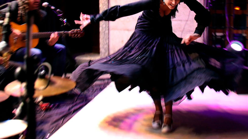 PICTUREDESK.COM/AFP/SAFIN HAMED Flamenco-Gruppe in Sevilla