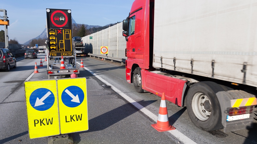 Grenzübergang, Kufstein, LKW-Blockabfertigung, Brenner