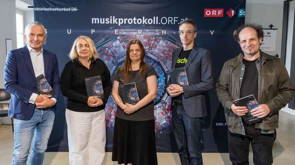 ORF-Steiermark-Kulturchef Gernot Rath, „steirischer herbst“-Intendantin Ekaterina Degot und die „musikprotokoll“-Kurator:innen Susanna Niedermayr, Rainer Elstner und Fränk Zimmer