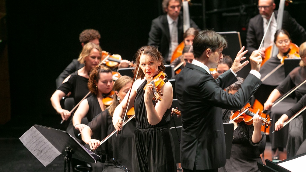 Orchesterkonzert 4, Franziska Hölscher (Violine), Leo McFall (Dirigent)