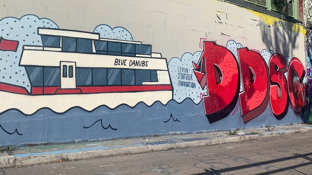 DDSG-Graffiti am Donaukanal