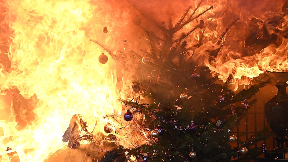 Brennender Christbaum