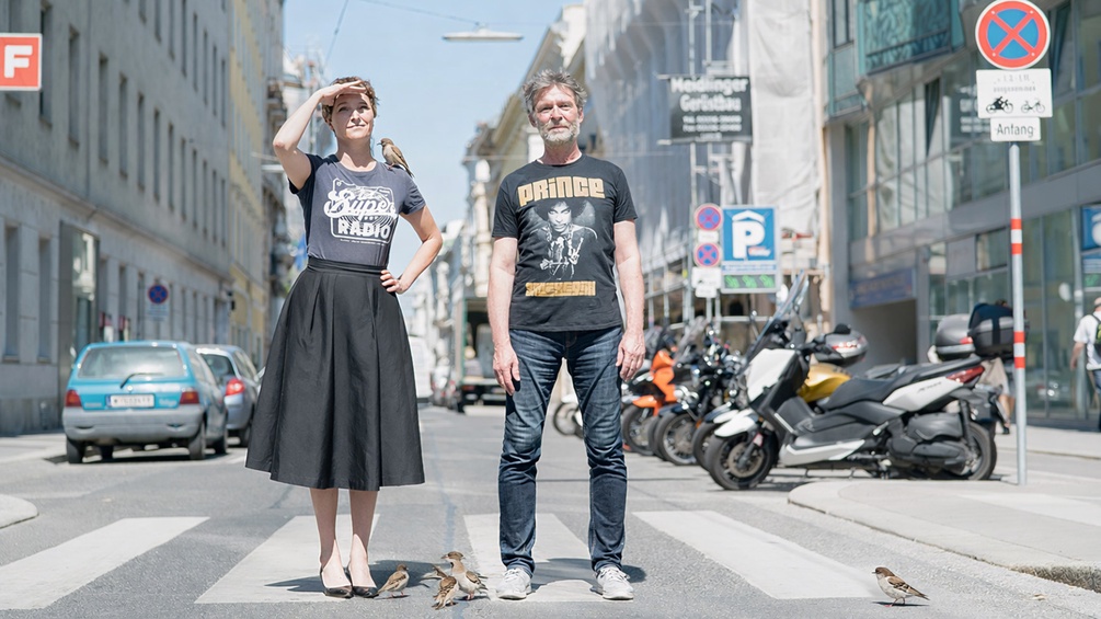 Elke Tschaikner und Christian Scheib und kleine Vögel