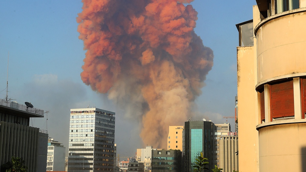 Die Rauchwolke der Explosion von Beirut.