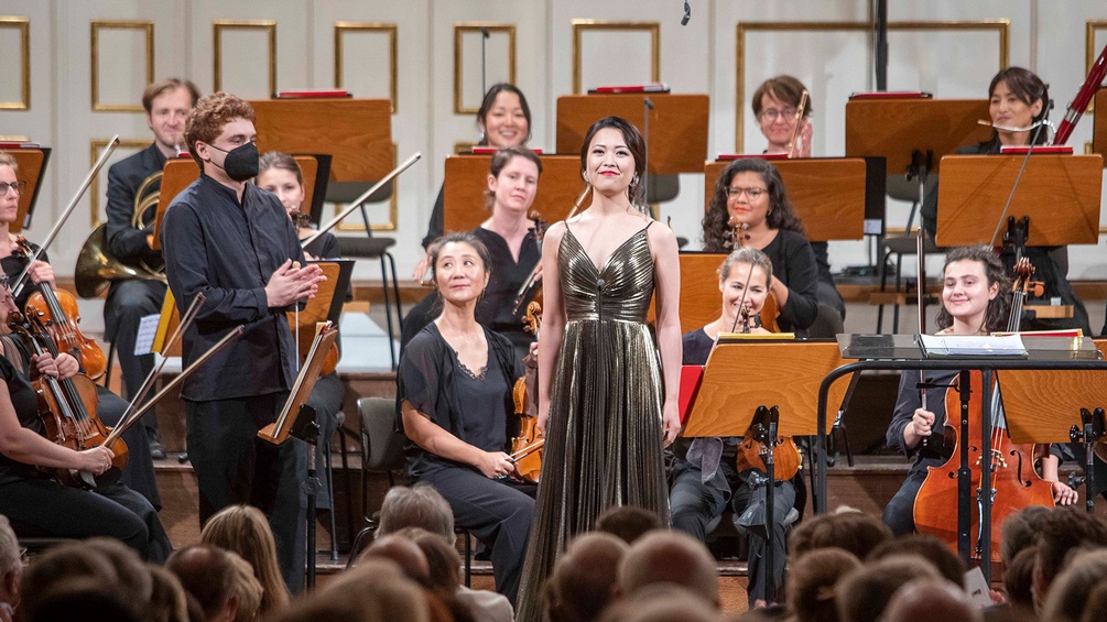 SALZBURGER FESTSPIELE/MARCO BORRELLI YCA Award Concert Weekend 3 2021: Joel Sandelson (Dirigent), Ikumi Nakagawa (Sopran), Camerata Salzburg