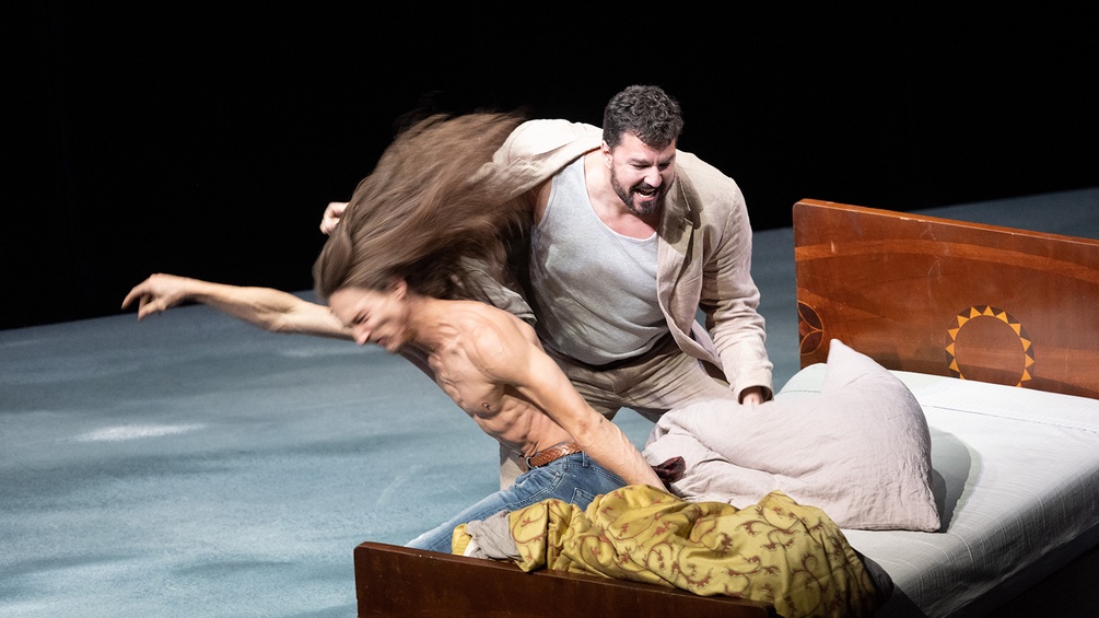 MONIKA RITTERSHAUS Szene aus "Peter Grimes"