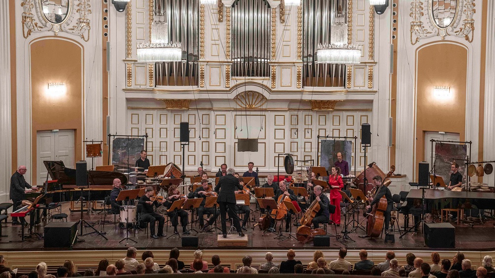 La nuda voce - Klangforum Wien · Pomàrico 2026: Emilio Pomàrico (Dirigent), Johanna Vargas (Sopran), Klangforum Wien 