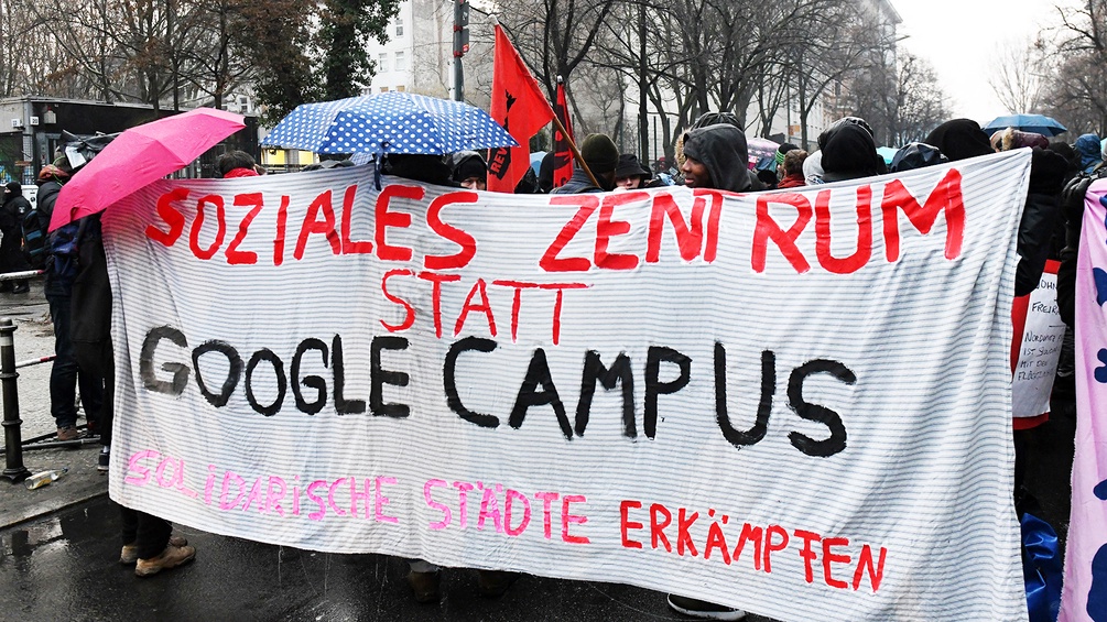 Demonstration in Berlin-Kreuzberg gegen Google