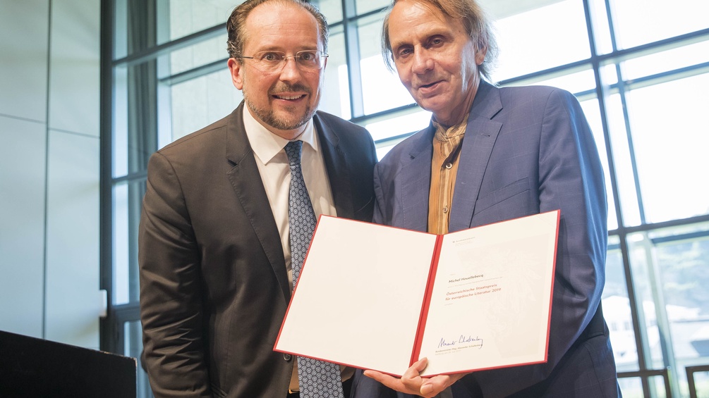 Kulturminister Alexander Schallenberg und der französische Schriftsteller Michel Houellebecq