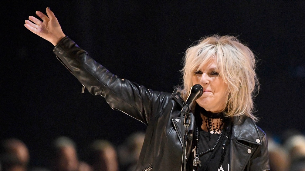 PICTUREDESK.COM/AP/CHRIS PIZZELLO Lucinda Williams