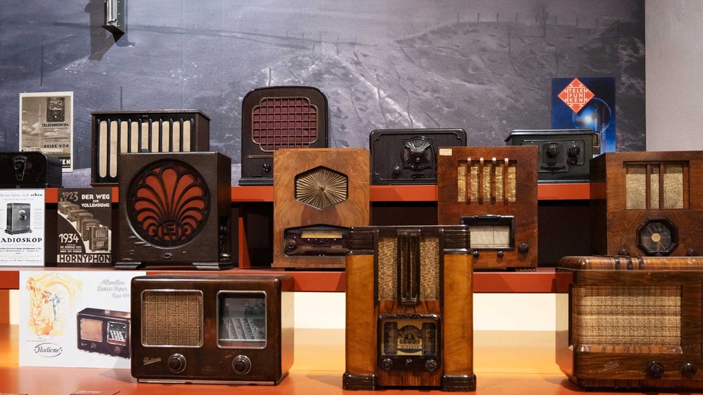 Alte Radios: Ausstellungsansicht