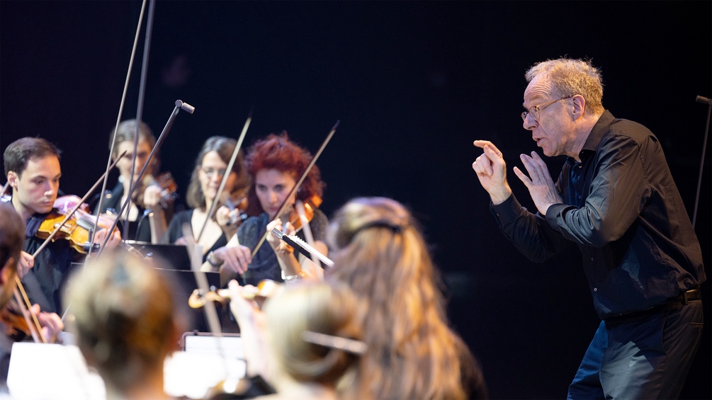 NIKOLA MILATOVIC Alfredo Bernardini mit seinem Orchester Zefiro.
