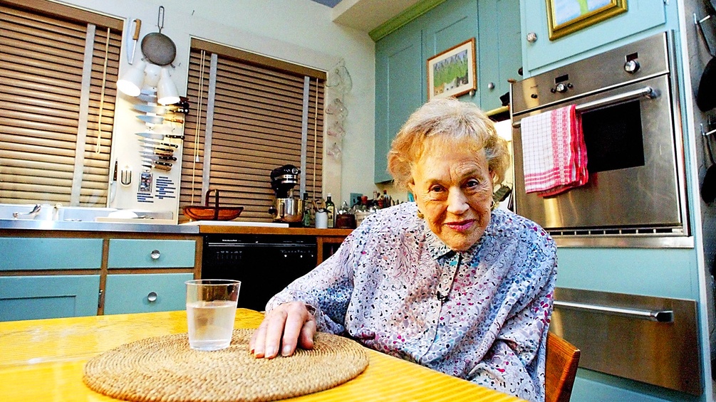 AFP PHOTO/TIM SLOAN Julia Child