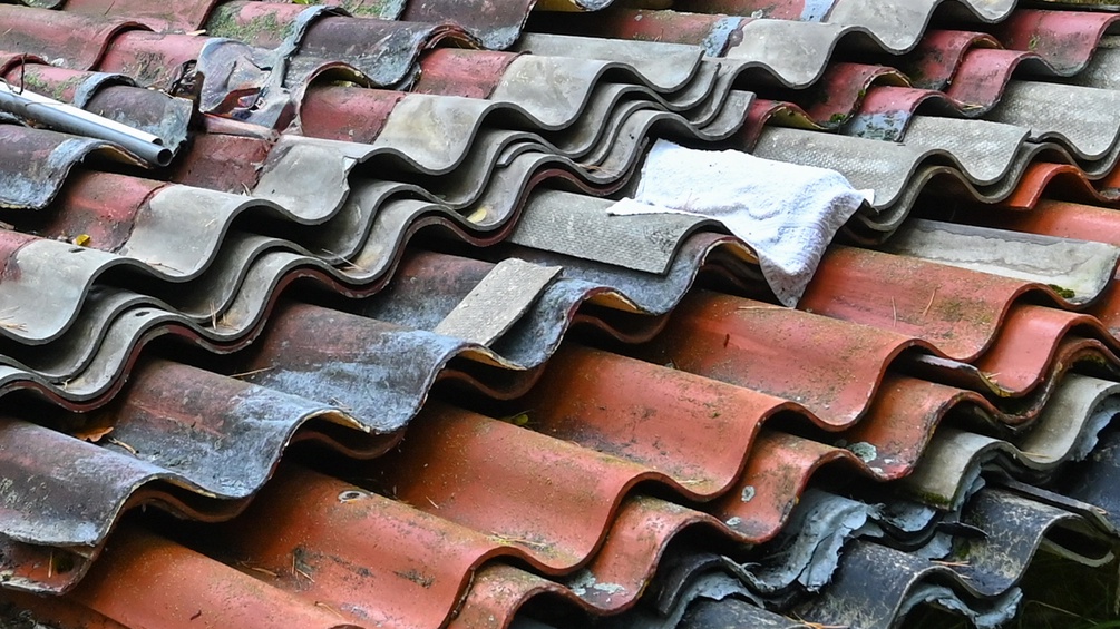 Bauabfall, Wellblechdächer