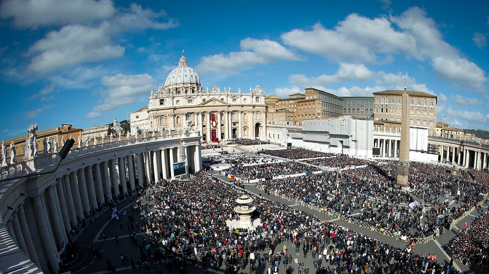 Der Petersplatz im Vatikan