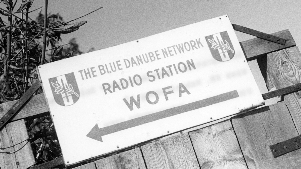 Der amerikanische Soldatensender "The Blue Danube Network" - Radio Station WOFA in Wien 19 (Schreiberweg 47). Um 1947