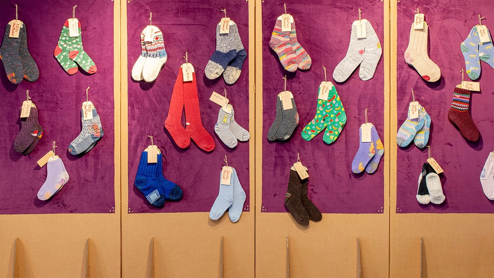 Ausgestellte Socken beim re:pair-Festival