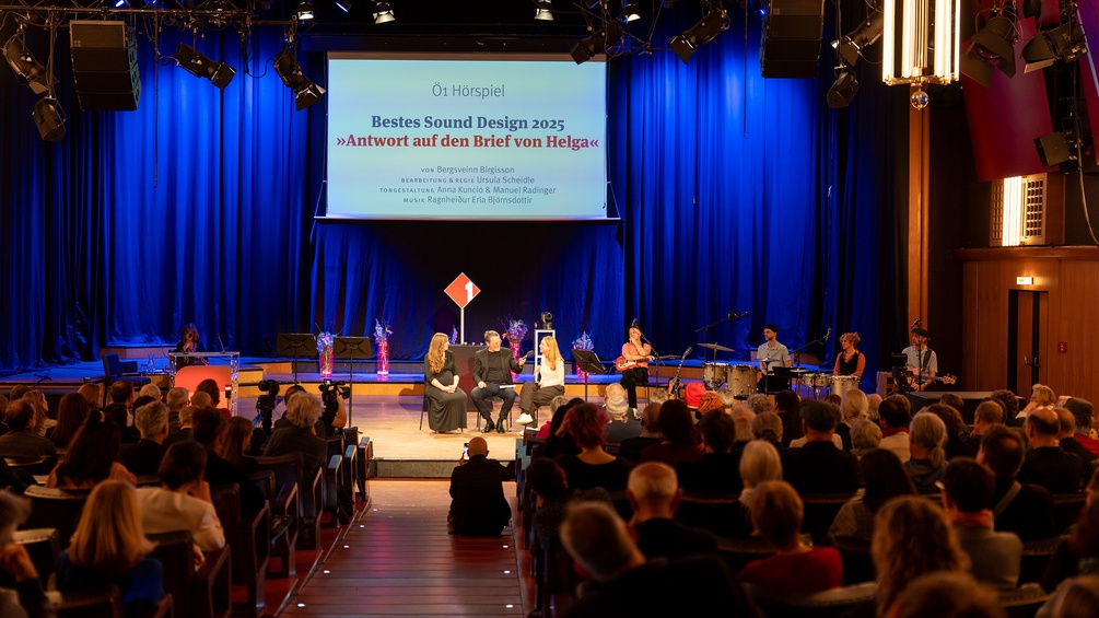 Blick auf die Bühne während der Hörspiel-Gala