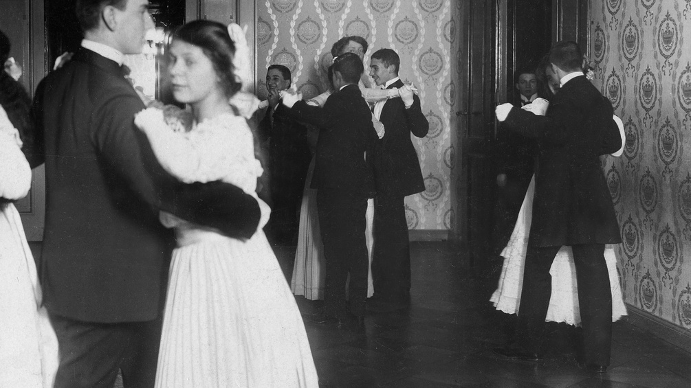 Paare beim Tanzunterricht, 1910