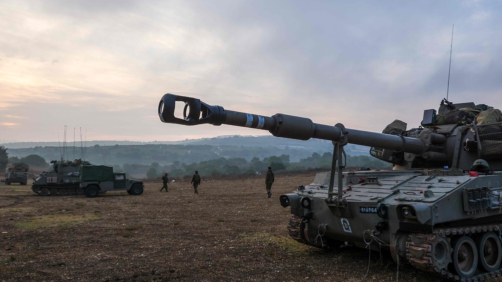 PICTUREDESK.COM/AFP/JALAA MAREY Israelische Artillerie