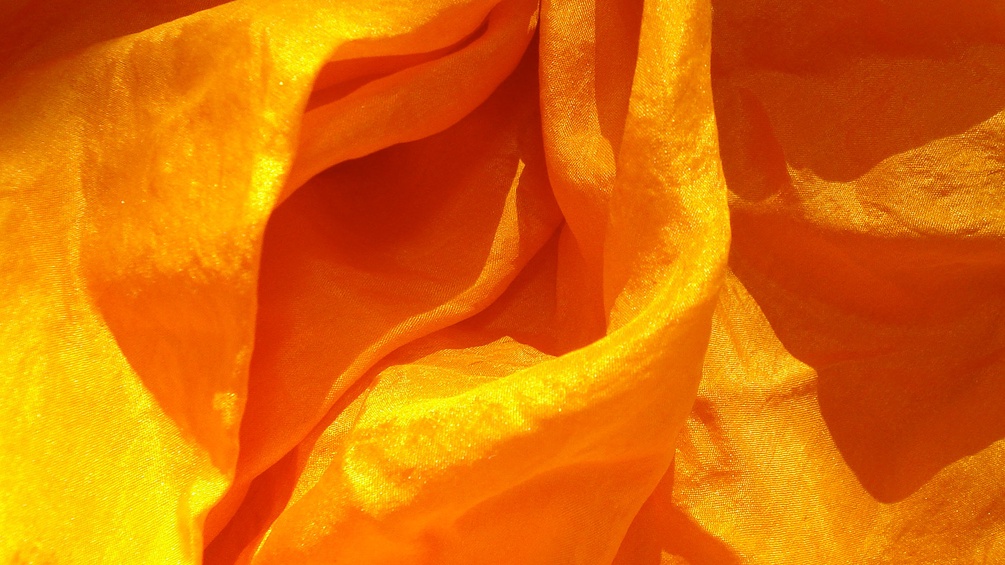 Orangefarbener Stoff